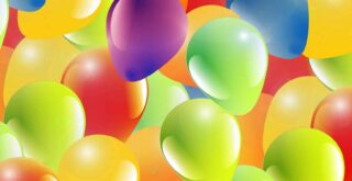 ballons de toutes les couleurs gonfles